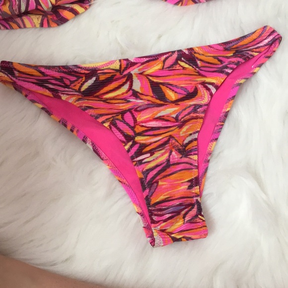 H&M Swimwear Bikini 👙 - Picture 3 of 6